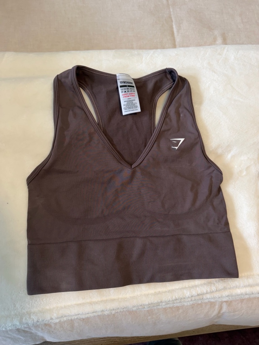 Gymshark V-Neck Seamless Sports Bra Crop Top - Chocolate Brown